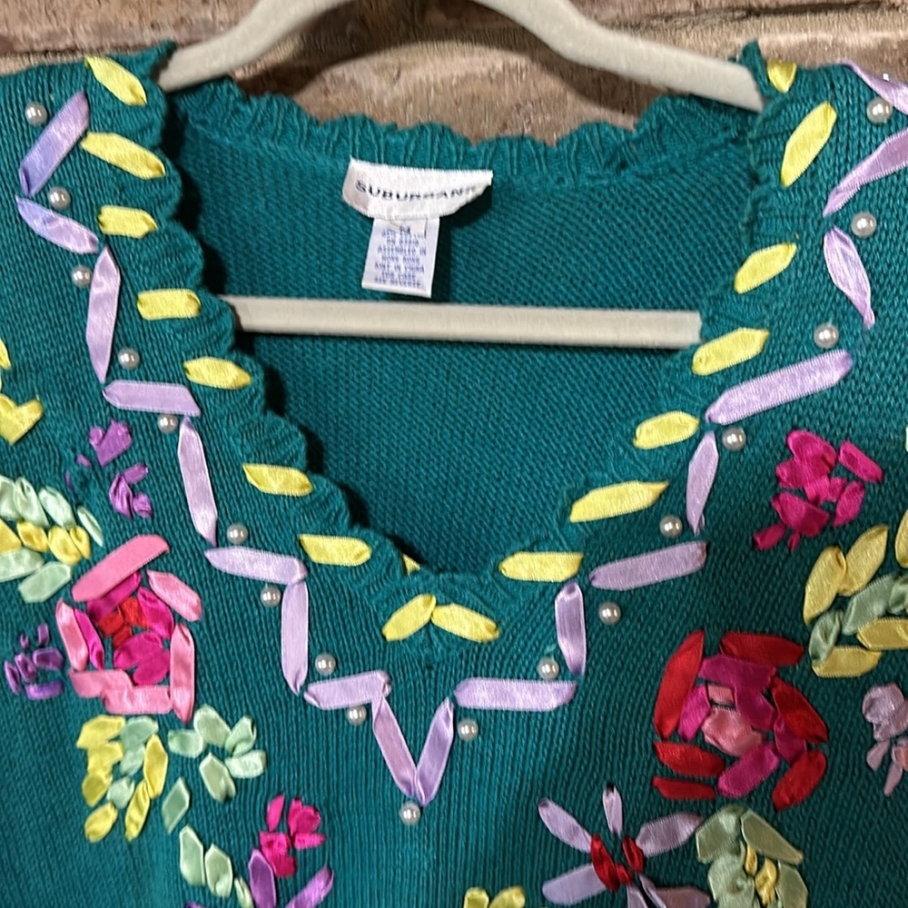 Vintage Sweater!! - Picture 4 of 6